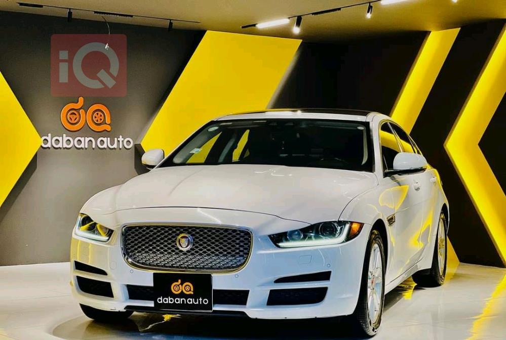 جاگوار XE